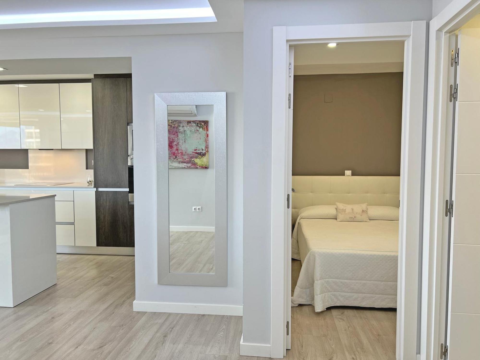 Lujo En La Playa. Parking Gratis Apartment Alicante Exterior photo