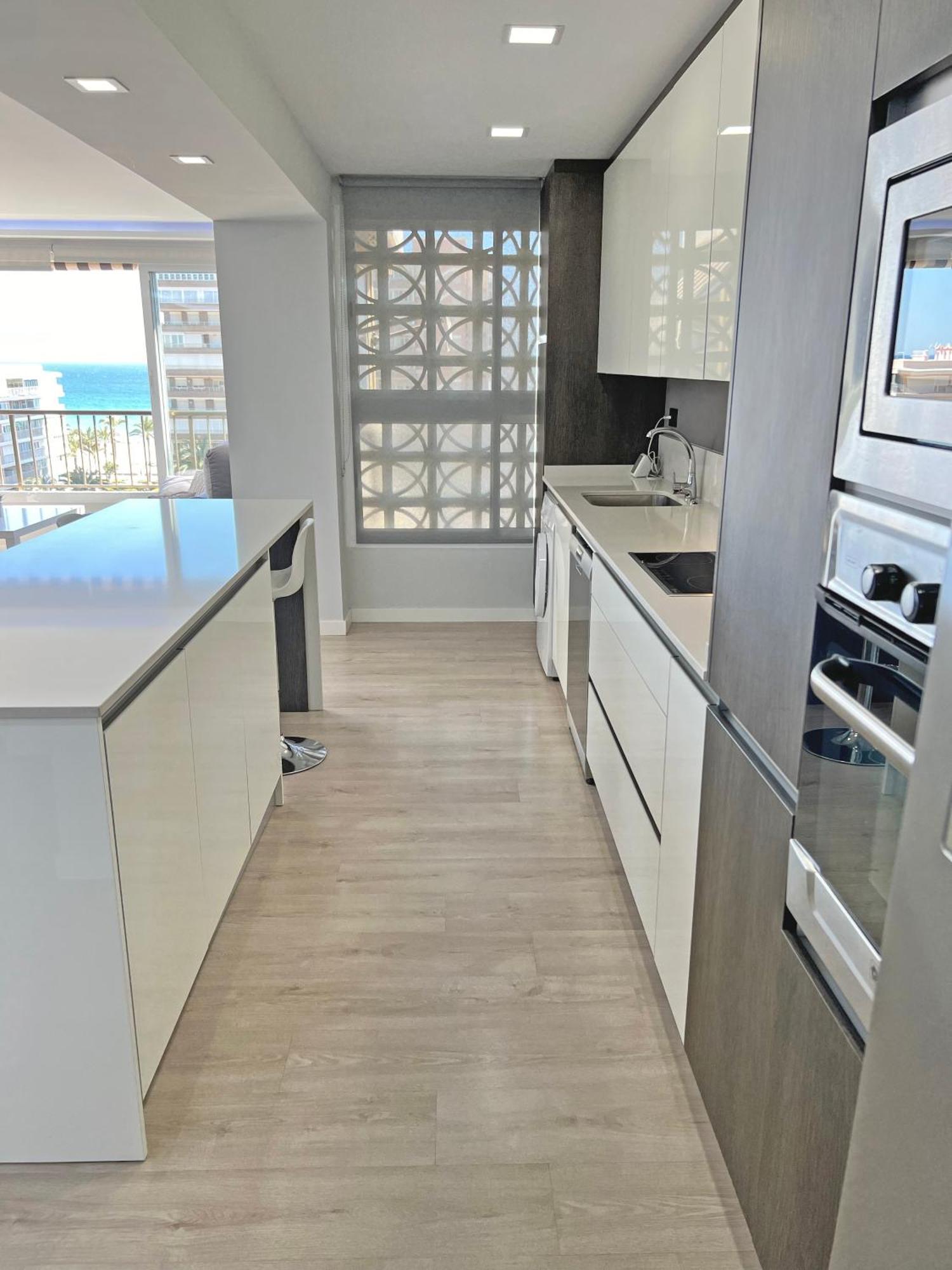 Lujo En La Playa. Parking Gratis Apartment Alicante Exterior photo