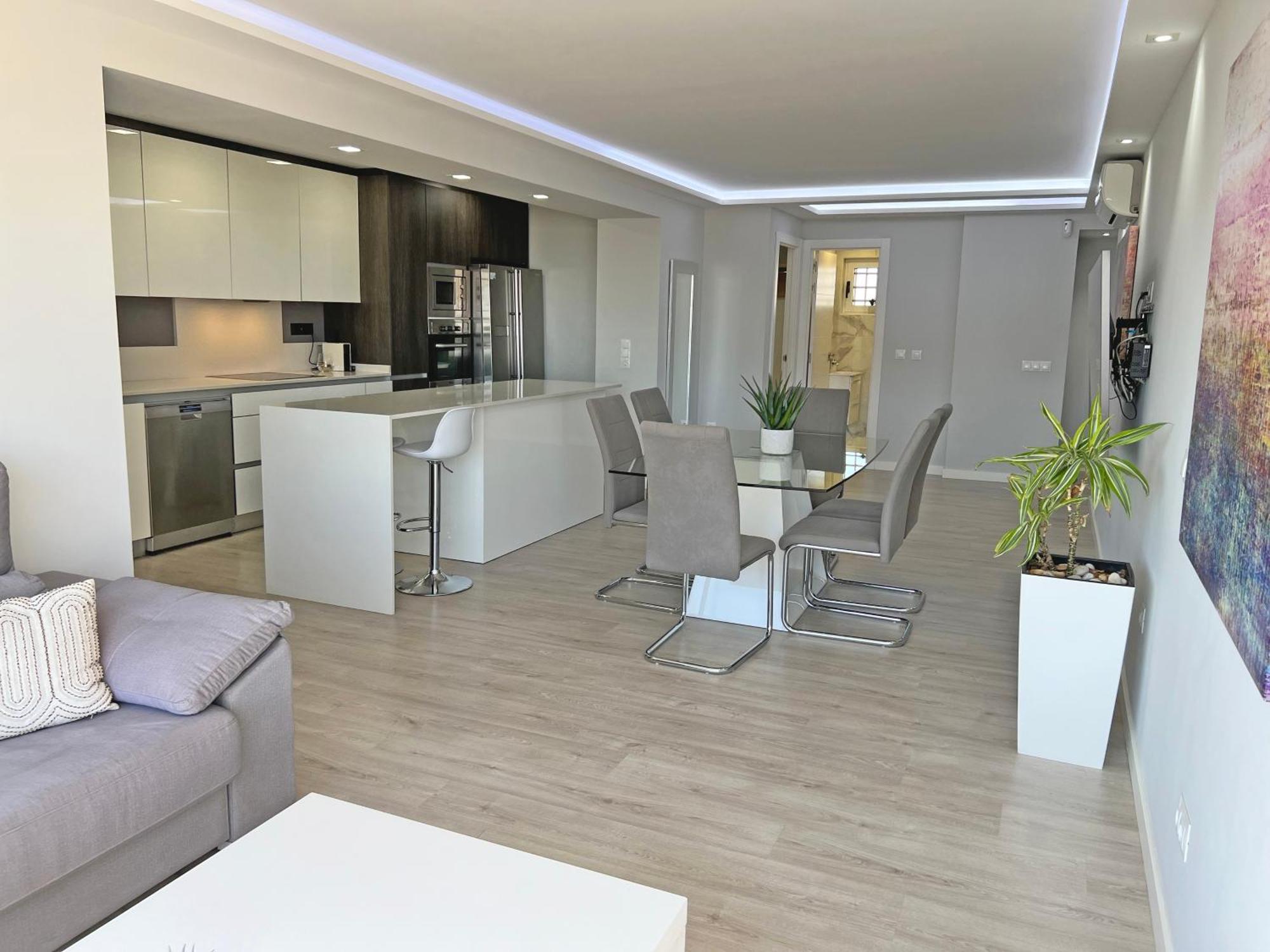 Lujo En La Playa. Parking Gratis Apartment Alicante Exterior photo