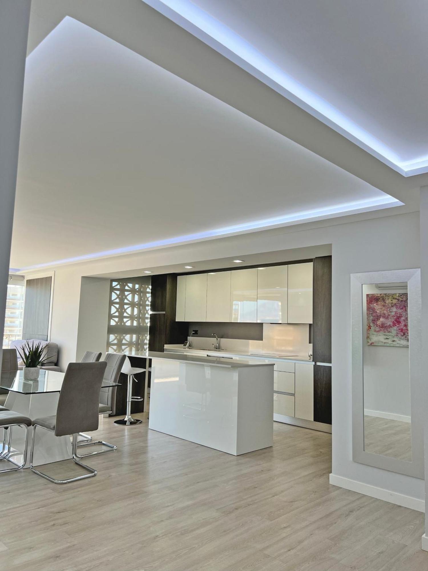 Lujo En La Playa. Parking Gratis Apartment Alicante Exterior photo