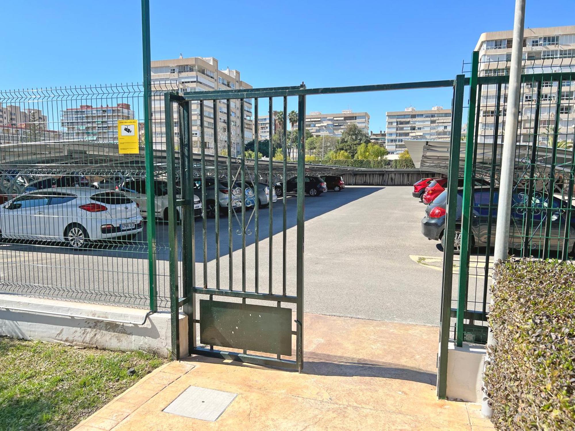 Lujo En La Playa. Parking Gratis Apartment Alicante Exterior photo
